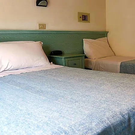 Otel Leonardo 2*