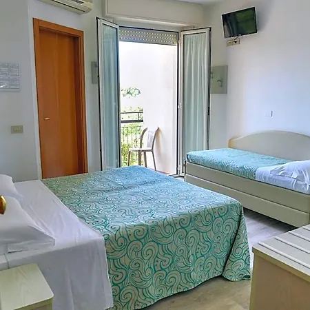 Otel Leonardo Cattolica